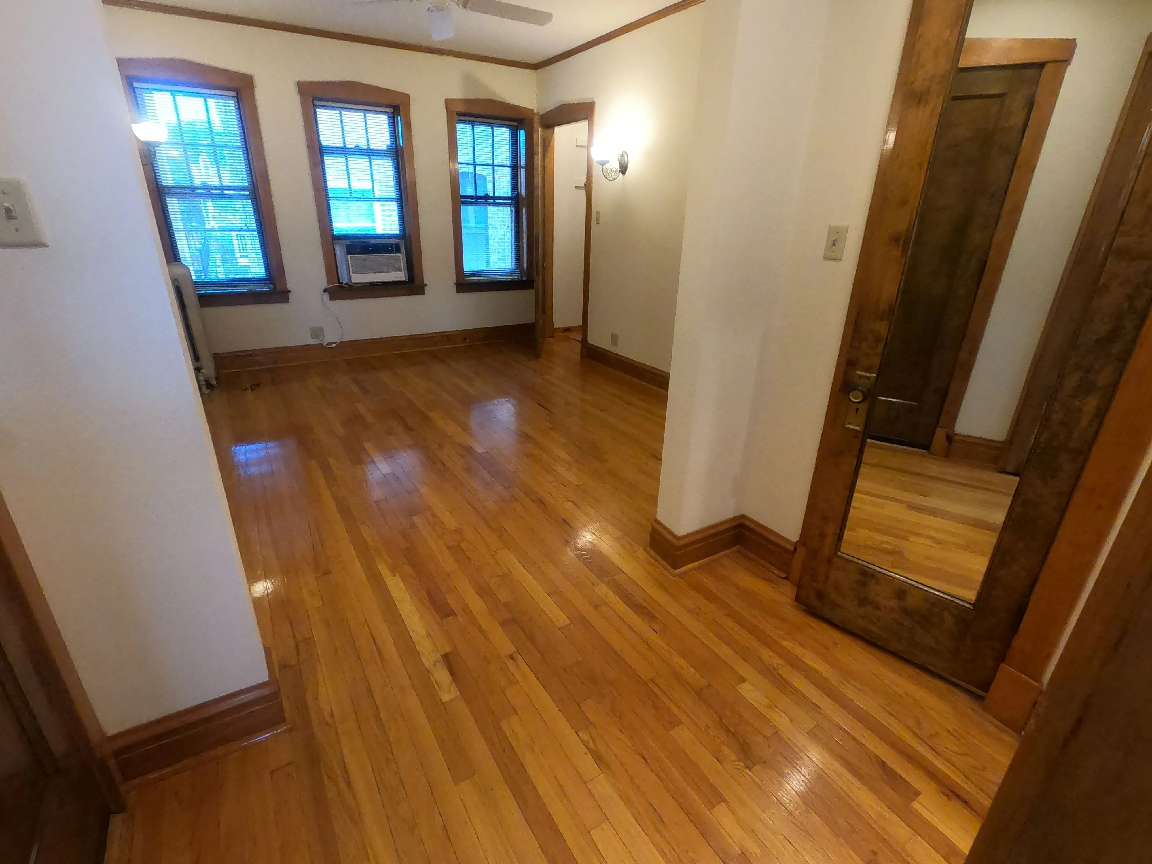 3746 N Sheffield Ave. 60613-unit#2A-Chicago-IL