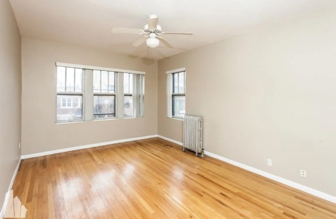 1341 W Addison St 60613 60613-unit#2A-Chicago-IL
