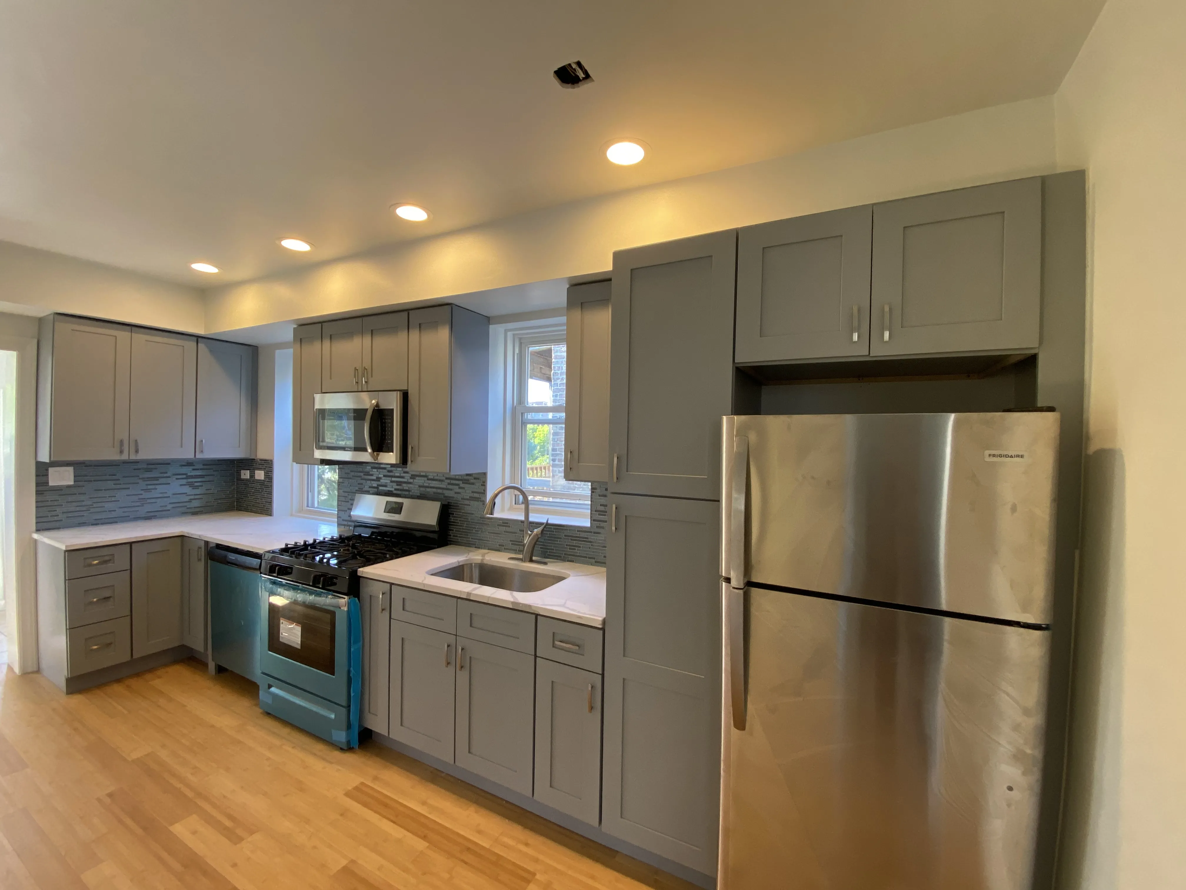 1008 N Mozart St 60622 60622-unit#2fl rear-Chicago-IL