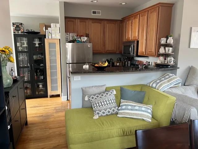 3253 W Lawrence Ave 60625 60625-The Lawrence Spaulding-unit#3D-Chicago-IL