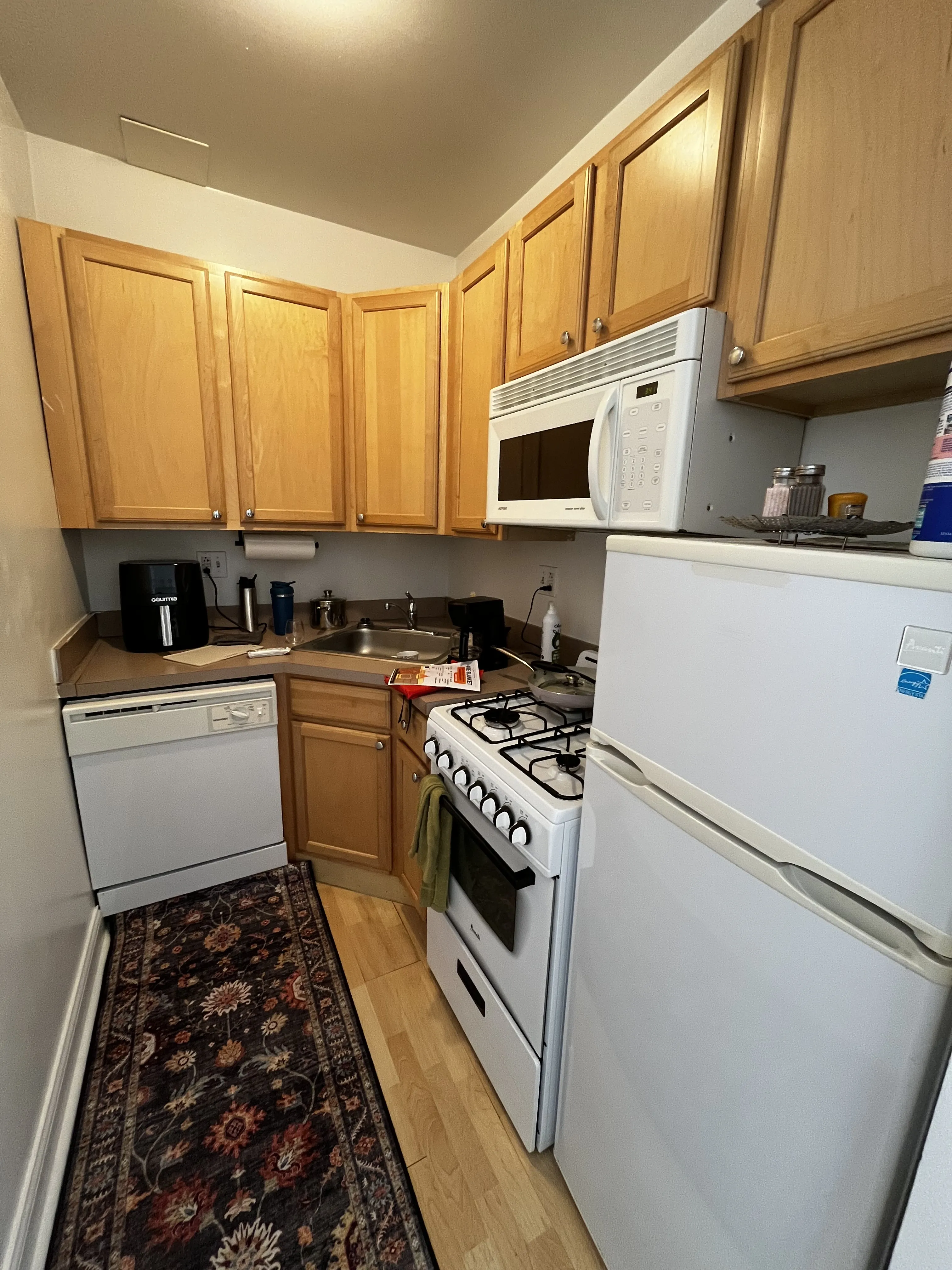 517 W Oakdale Ave   60657 60657-unit#607-Chicago-IL