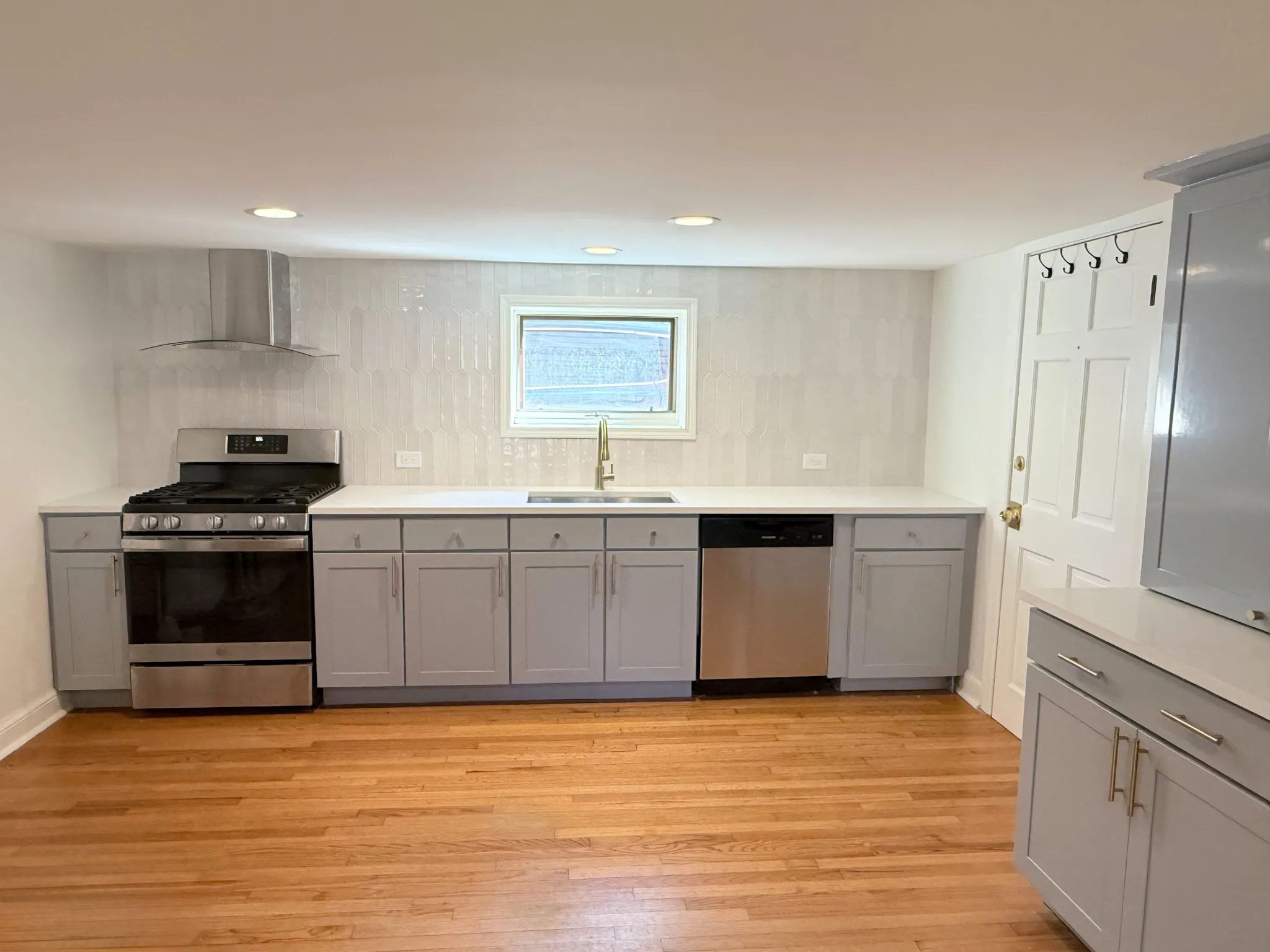 1421 Dewey Ave 60201 60201-unit#Rear-Evanston-IL