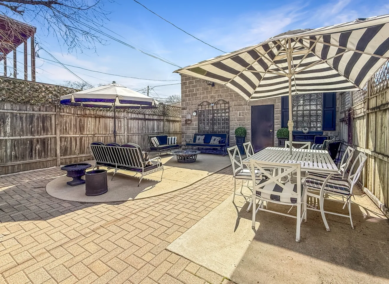 1917 W Belmont Ave   60657 60657-1917 w belmont-unit#1stfloor-Chicago-IL
