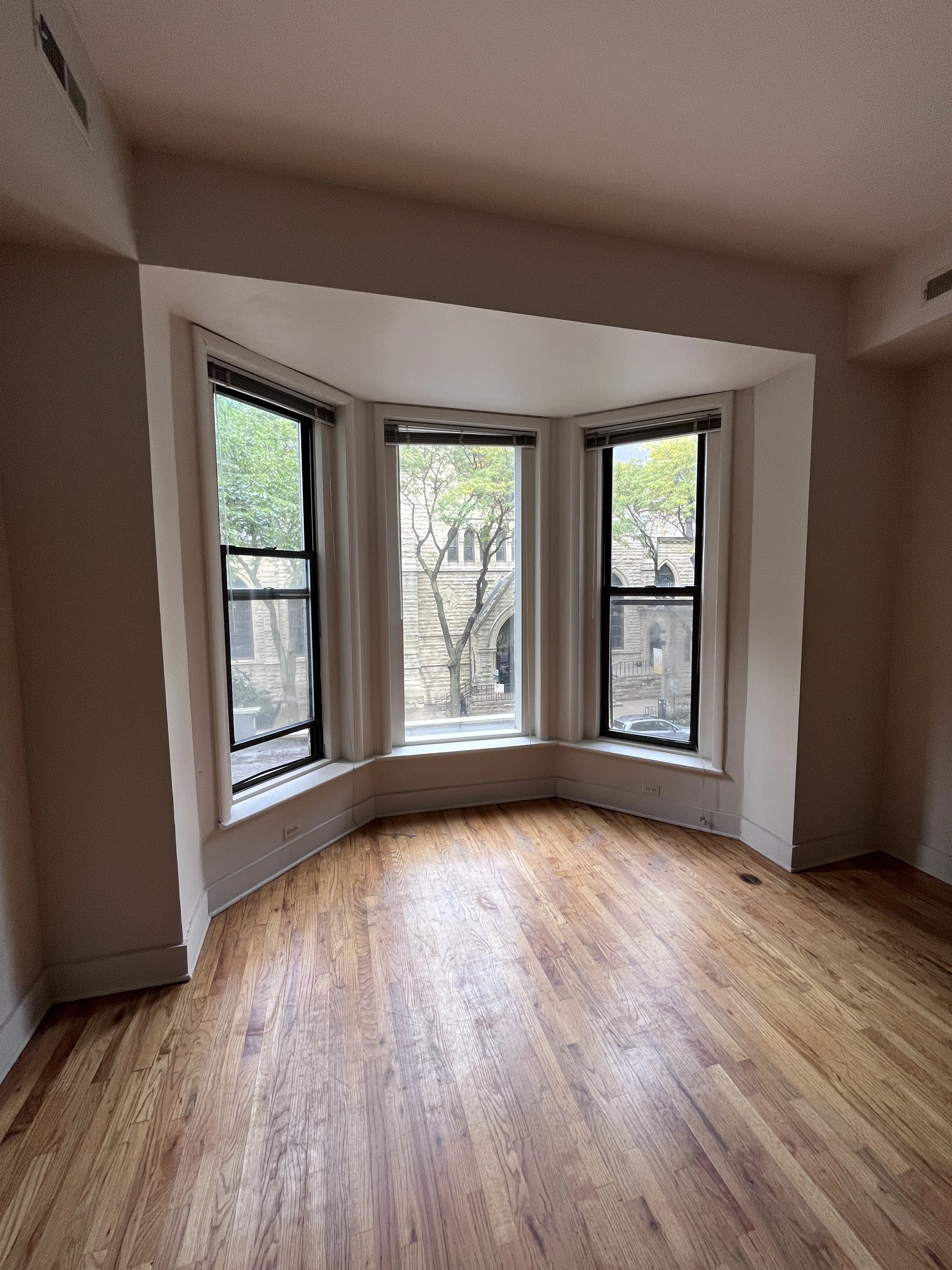 9 E Superior St   60611 60611-unit#301-Chicago-IL