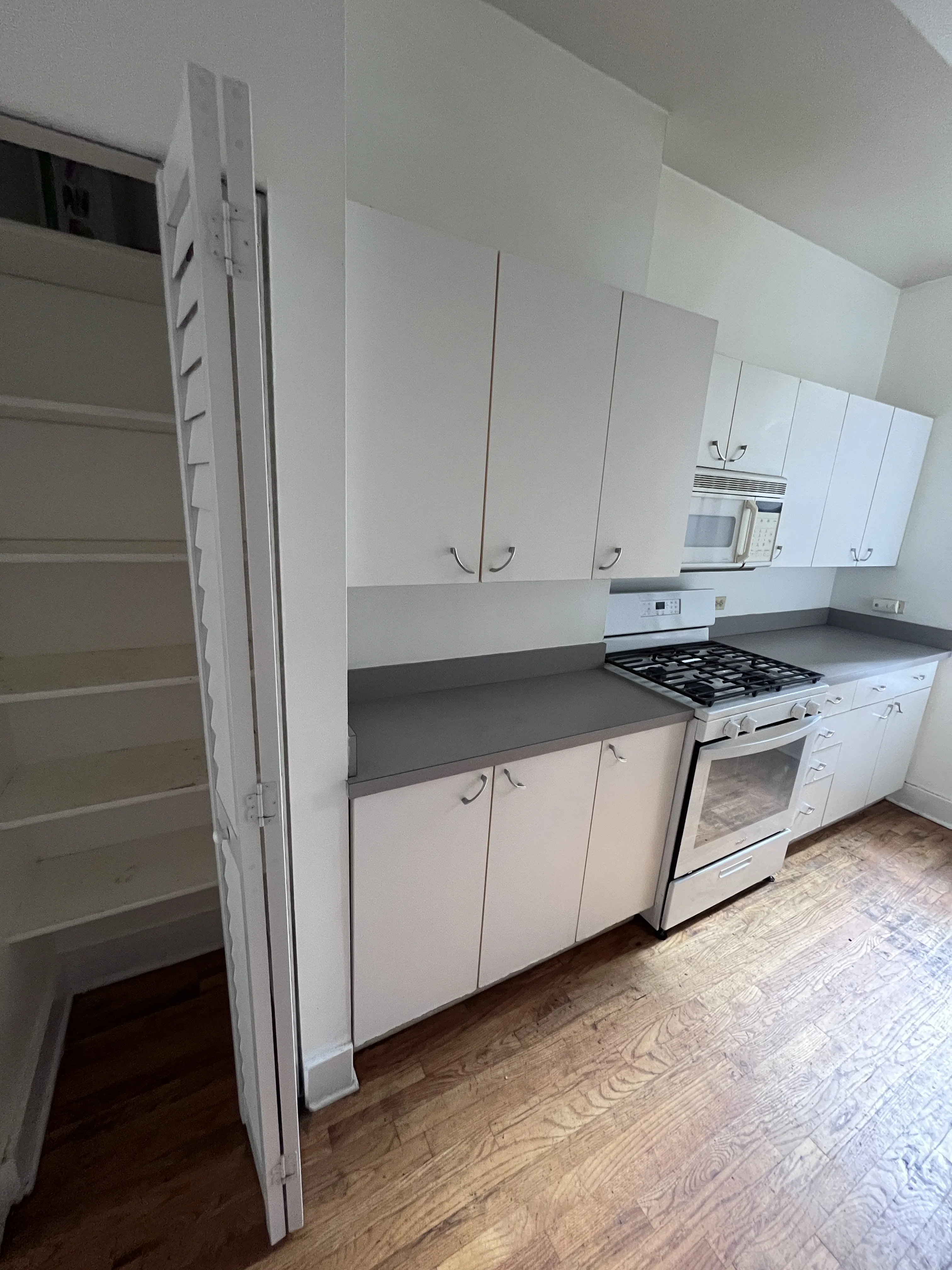 9 E Superior St   60611 60611-unit#301-Chicago-IL
