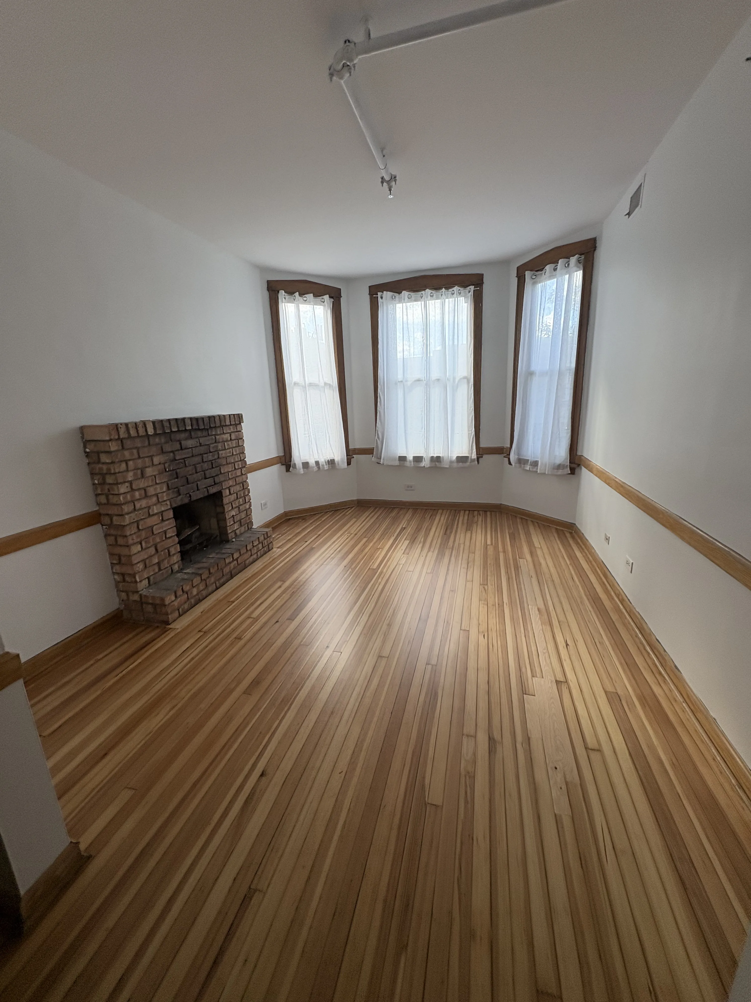 3555 N Southport Ave   60657 60657-Chicago-IL