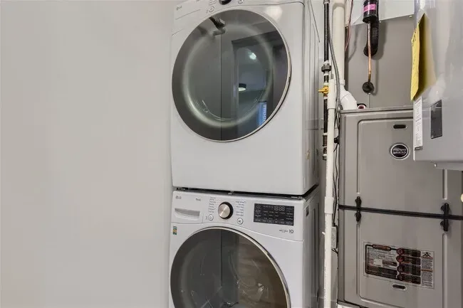 4908 N Rockwell St   60625 60625-unit#2-Chicago-IL