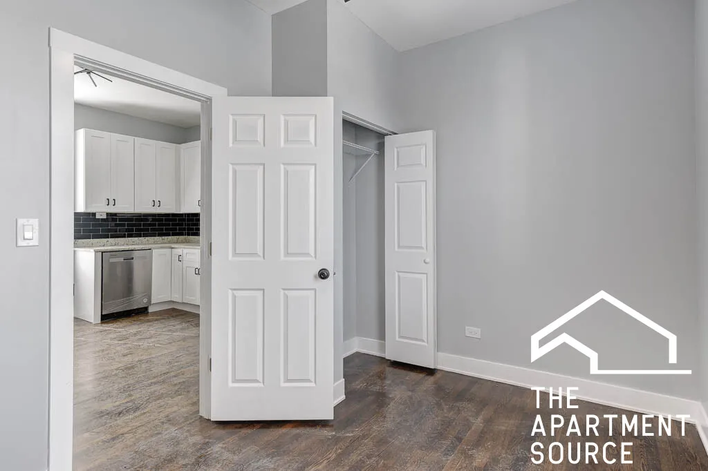 2935 N Lawndale Ave   60618 60618-unit#3-Chicago-IL