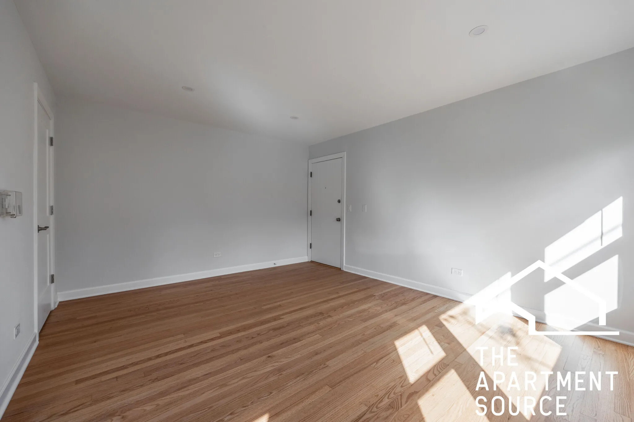 5824 W Lawrence Ave 60630 60630-unit#2SE-Chicago-IL