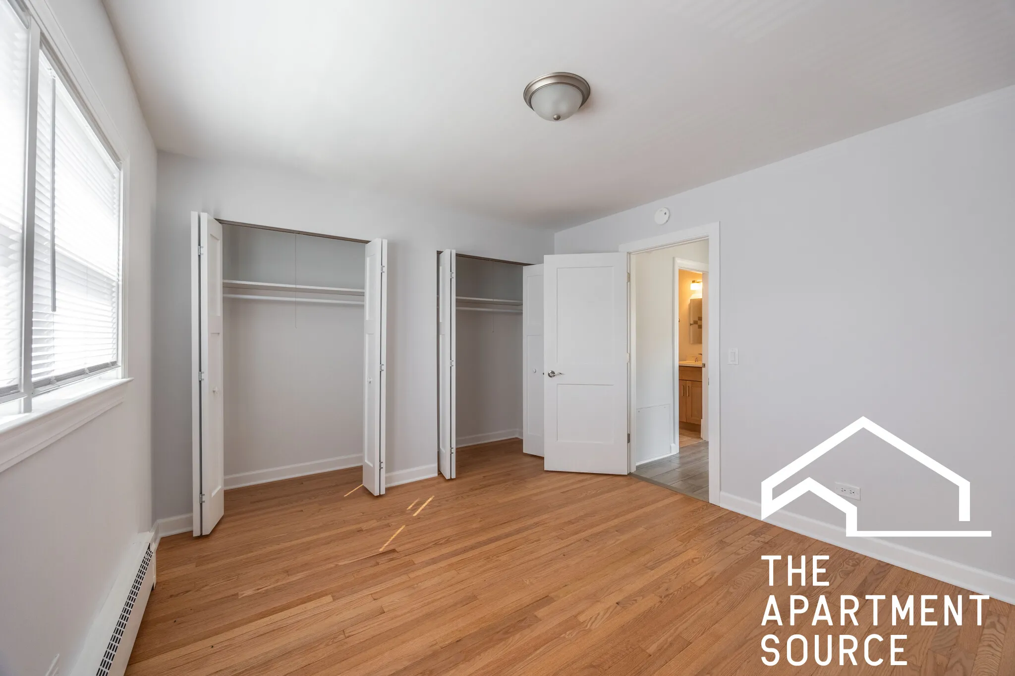 5824 W Lawrence Ave 60630 60630-unit#2SE-Chicago-IL