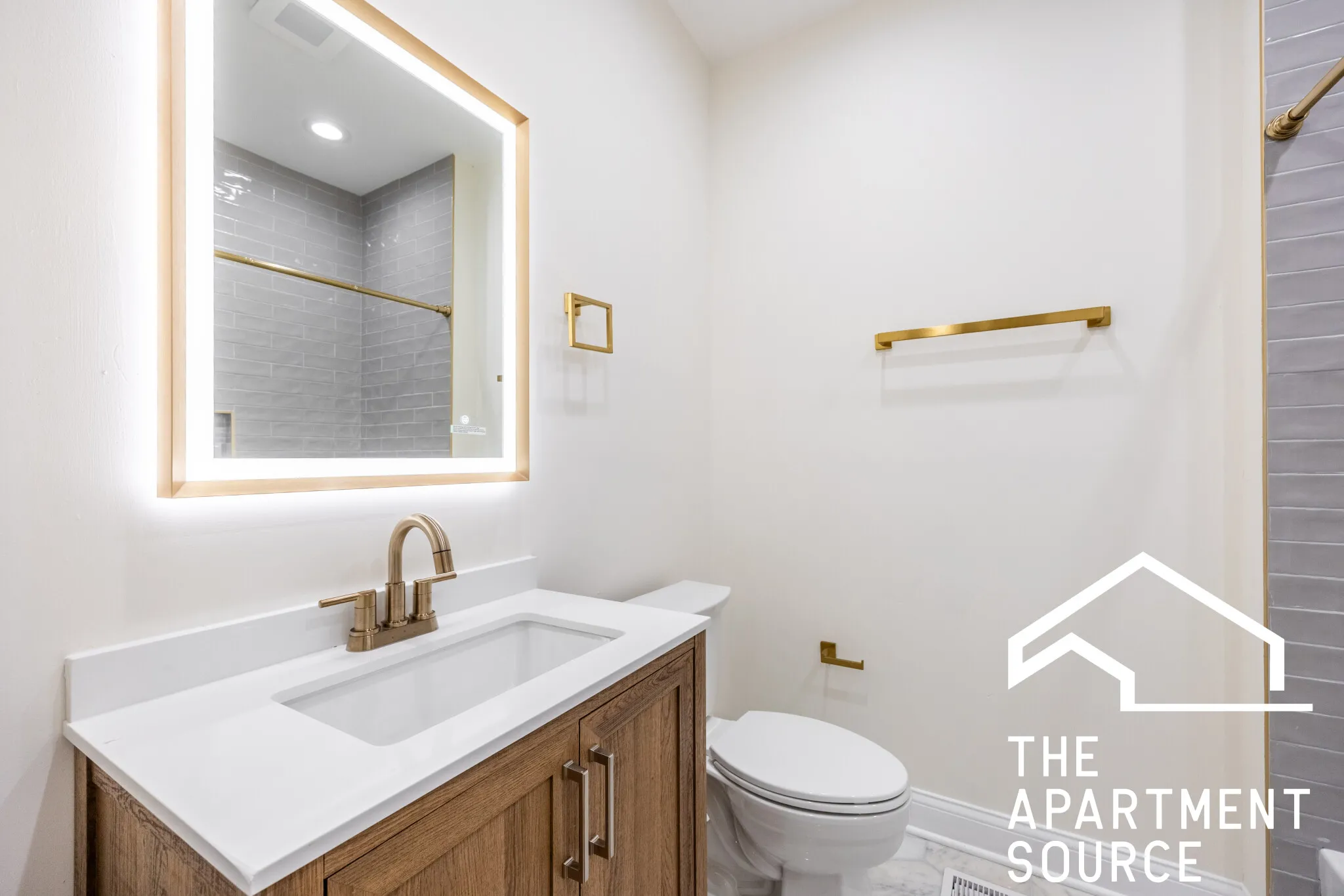 4636 N Hamilton Ave 60625 60625-unit#1S-Chicago-IL