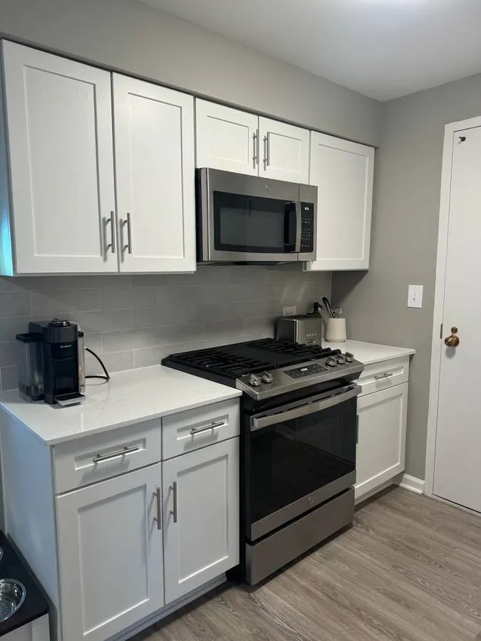 1920 Chestnut Ave 60025 60025-Valley Lo Towers-unit#407-Glenview-IL