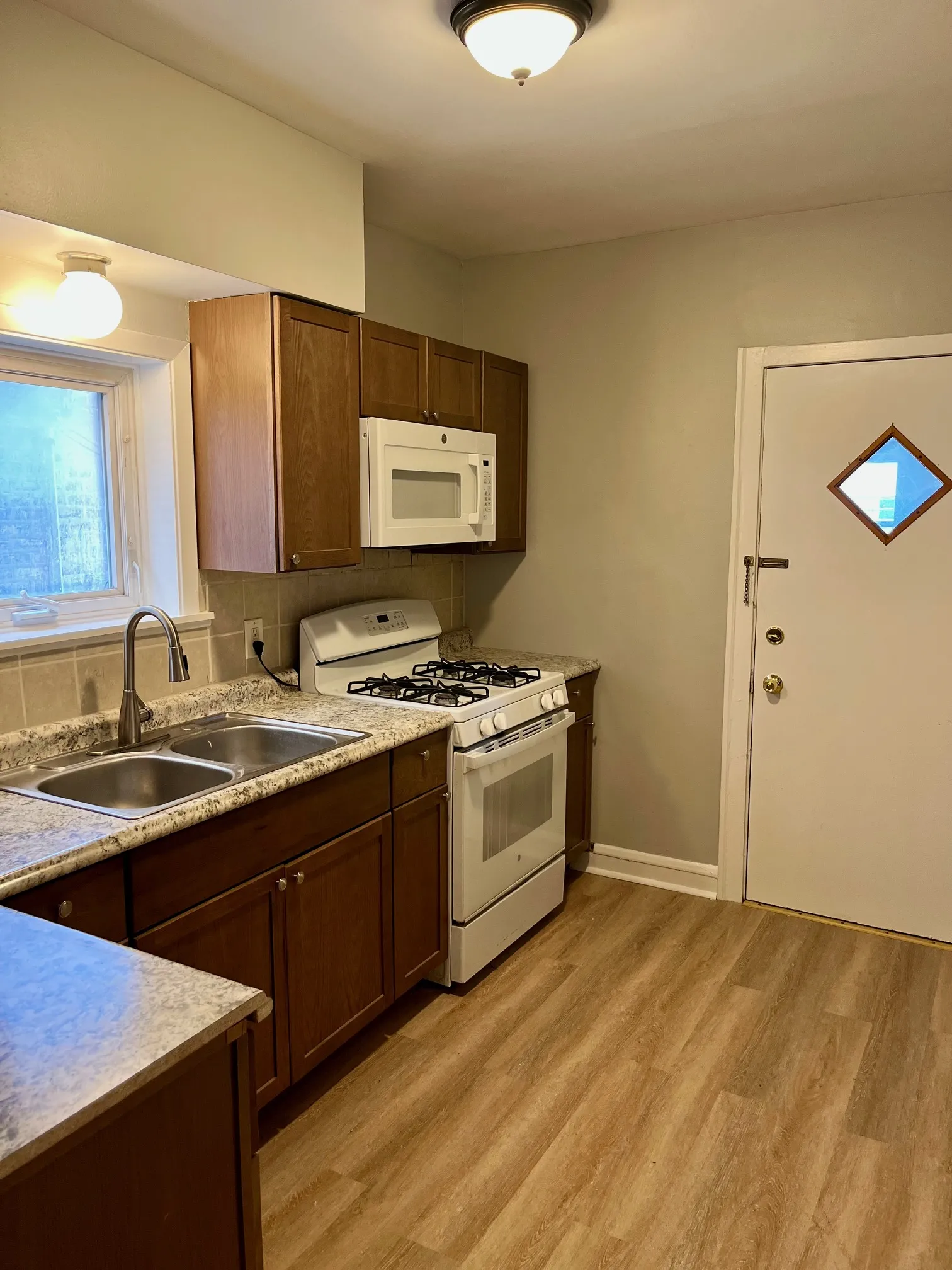 5749 N Rockwell St 60659 60659-unit#2-Chicago-IL