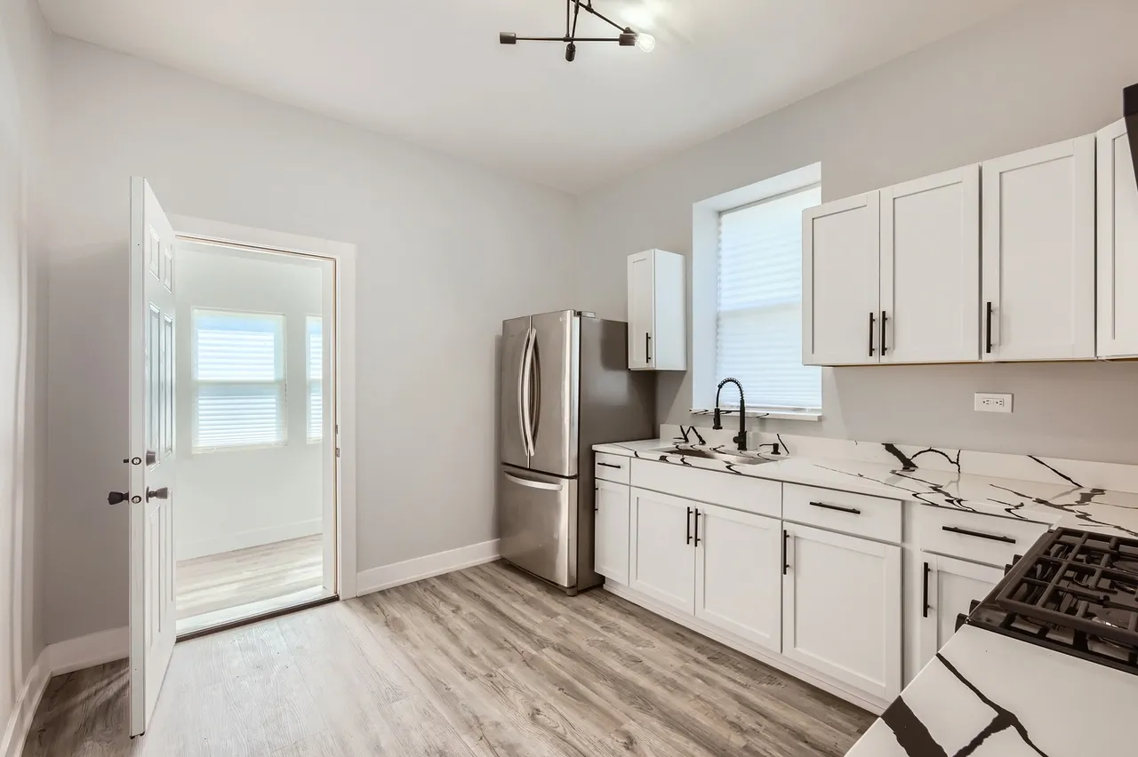 S Marshfield Ave 60612 60609-Chicago-IL