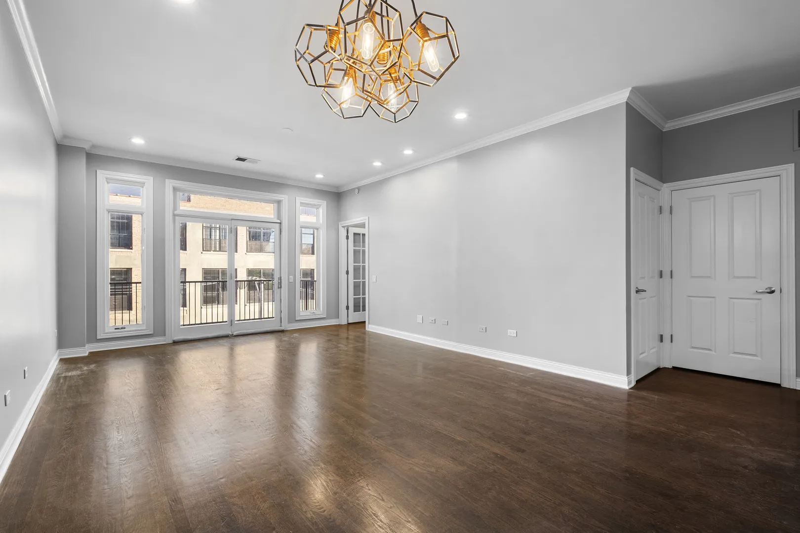 1355 W Washington Blvd   60607 60607-unit#4D-Chicago-IL