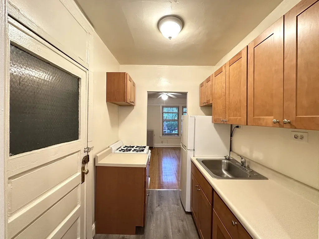 521 W Brompton, , 60657 60657-unit#119-Chicago-IL