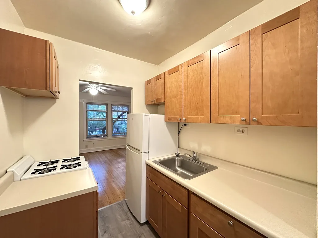 521 W Brompton, , 60657 60657-unit#119-Chicago-IL