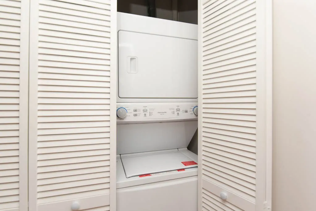 3356 W Montrose, , 60618 60618-unit#4-Chicago-IL