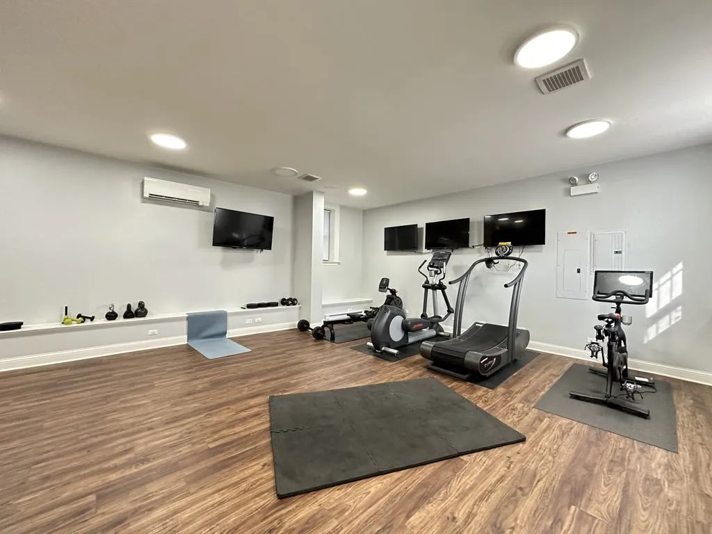 817 W Lakeside Place, ,  60640 60640-unit#311-Chicago-IL