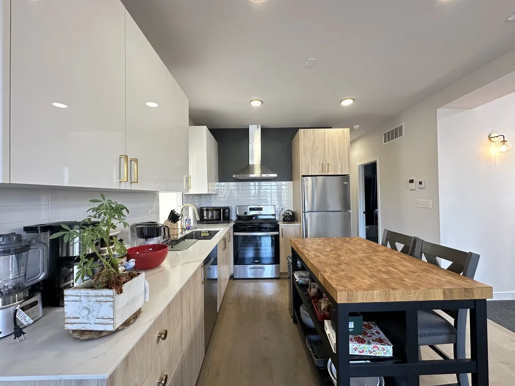 1224 W Rosemont, , 60660 60660-unit#2-Chicago-IL