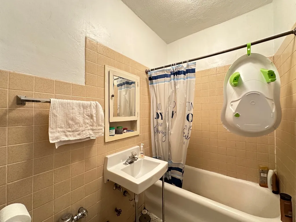 5642 N Kimball, , 60659 60659-unit#W4-Chicago-IL