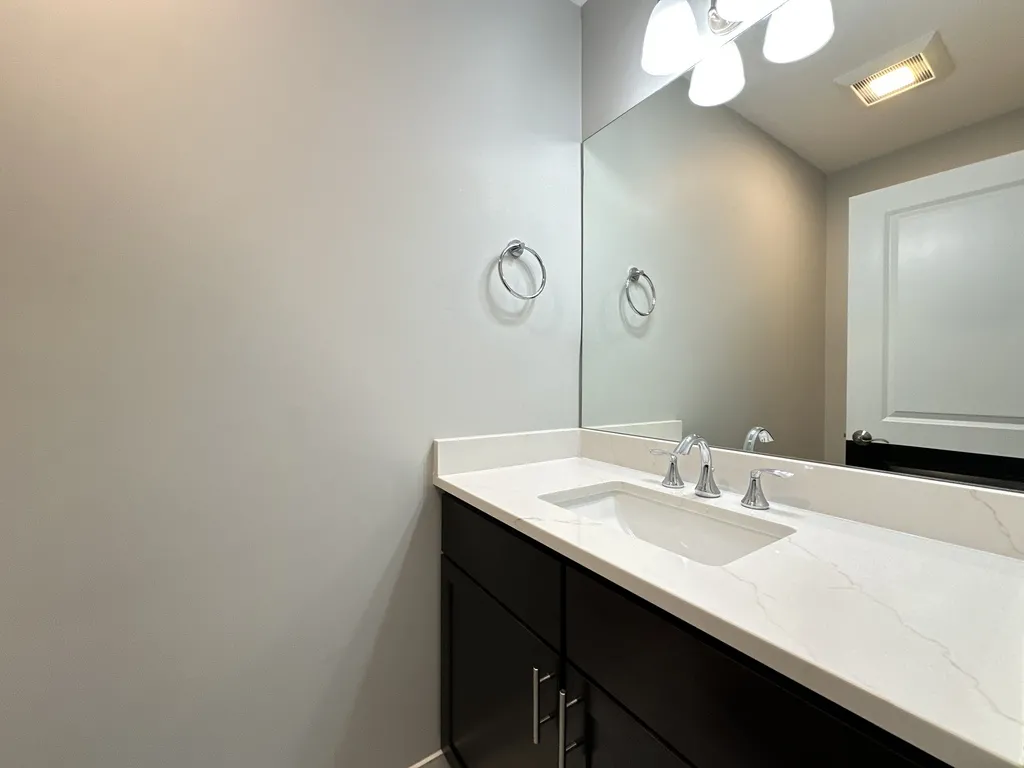 520 N Western, , 60624 60624-unit#B5-Chicago-IL