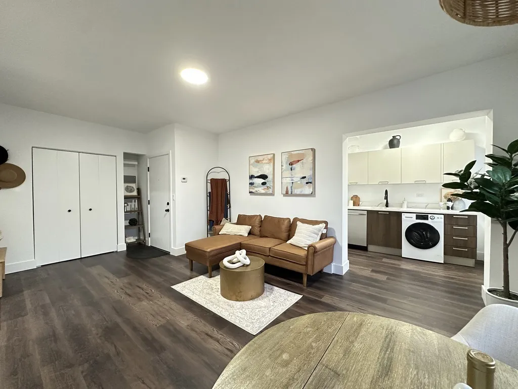 1553 W Hollywood, ,  60660 60660-unit#314-Chicago-IL