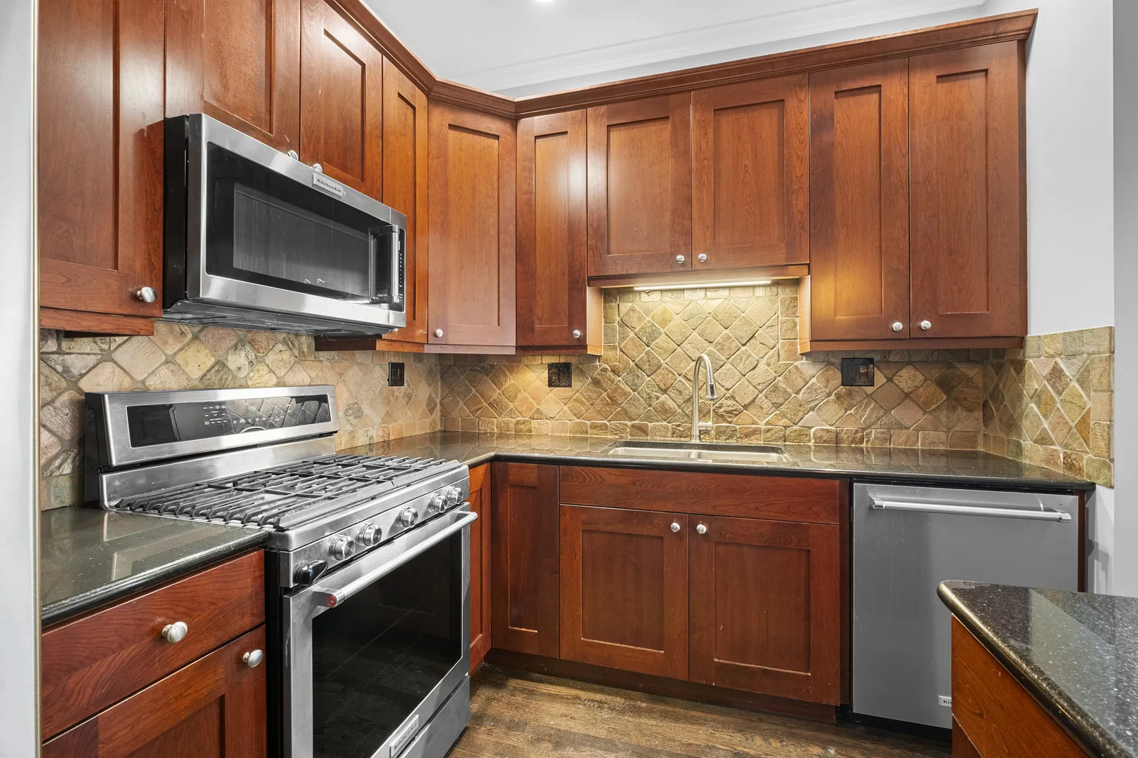 1355 W Washington Blvd   60607 60607-unit#4D-Chicago-IL