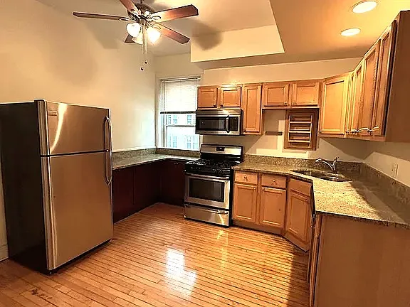 3701 N Damen 60613-The Waveland!-unit#2-Chicago-IL