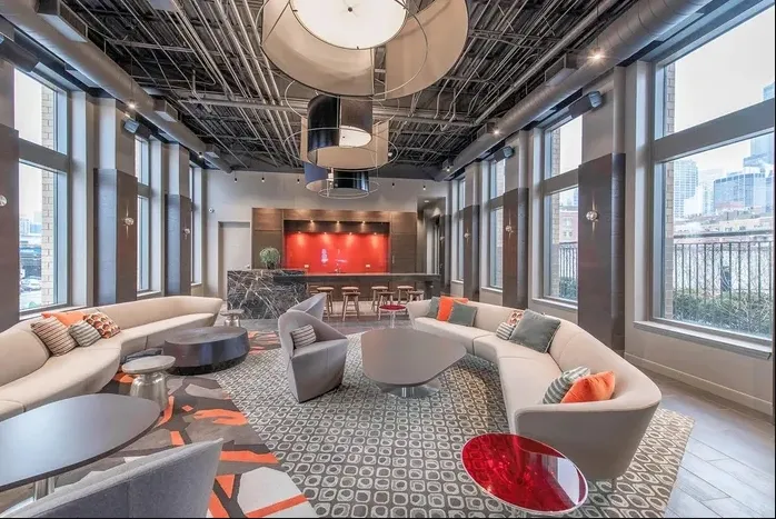 353 N Desplaines St   60661 60661-Chicago-IL