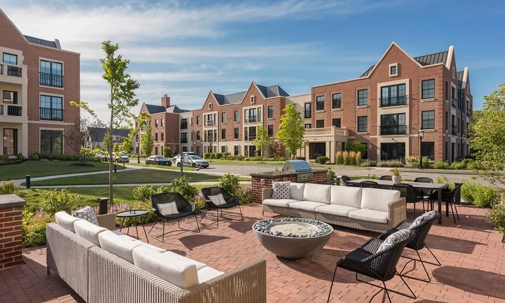 145 Morris Ln 60045 60045-Lake Forest-IL