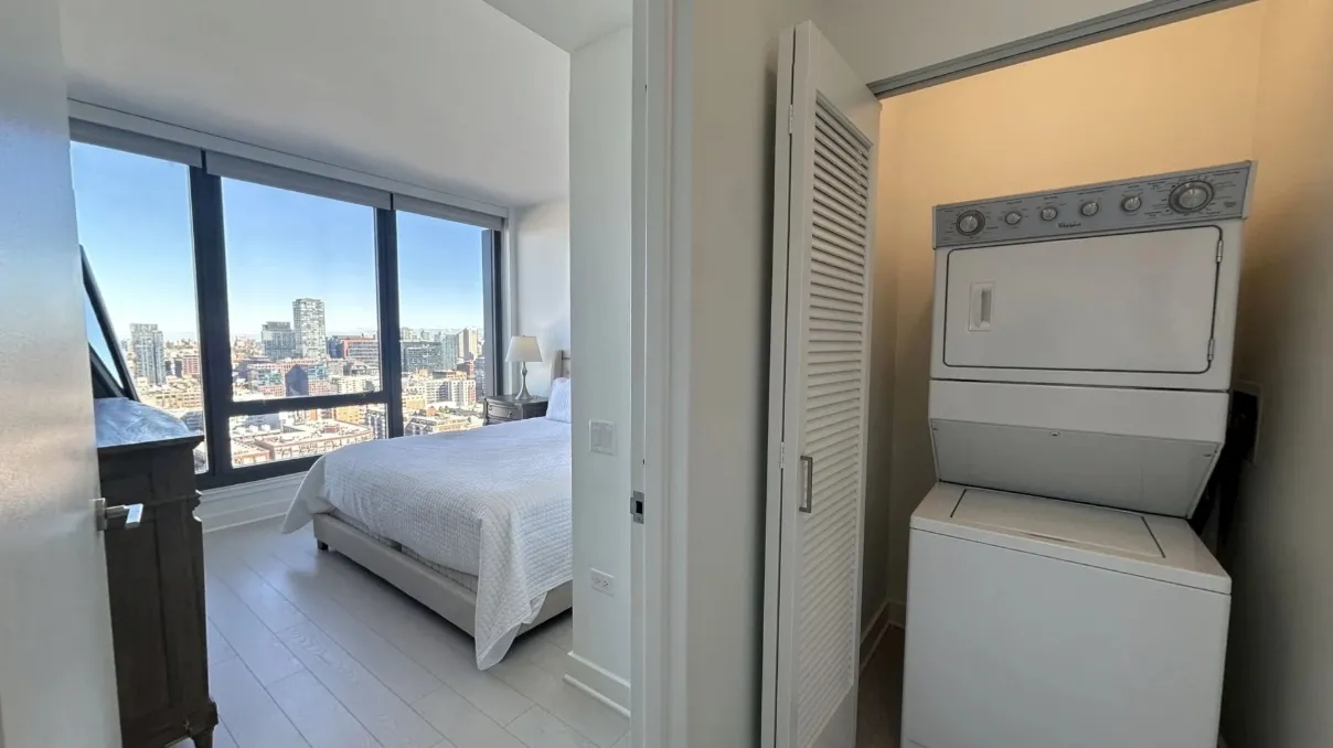 1035 W Van Buren St   60607 60607-Chicago-IL