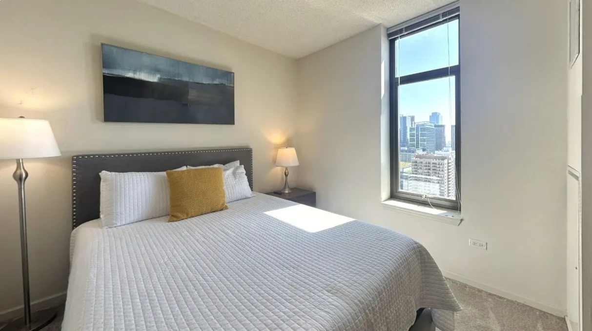 353 N Desplaines St   60661 60661-Chicago-IL