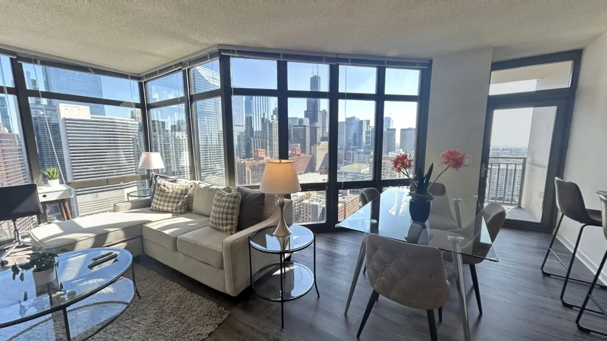 353 N Desplaines St   60661 60661-Chicago-IL