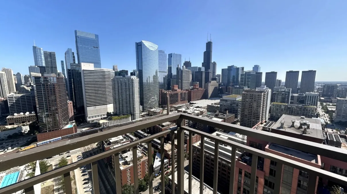 353 N Desplaines St   60661 60661-Chicago-IL