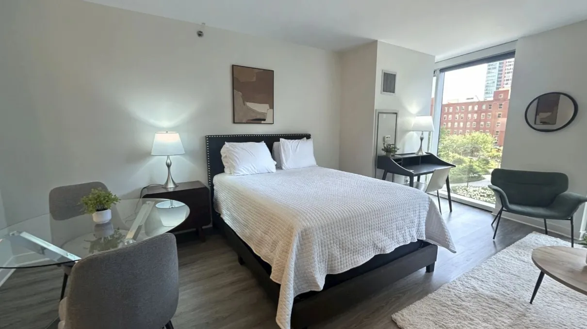 545 N McClurg Ct   60611 60611-Chicago-IL