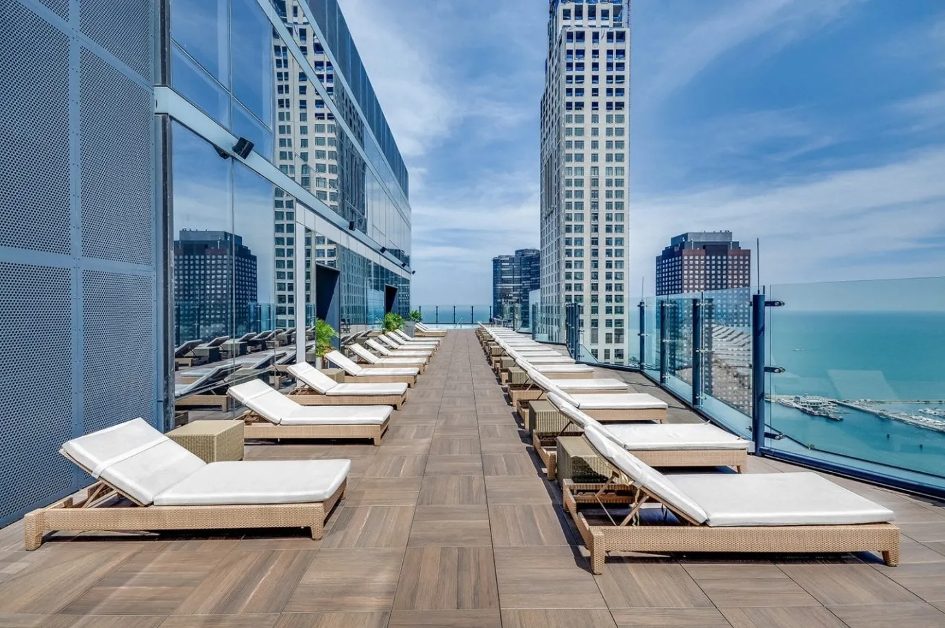 545 N McClurg Ct   60611 60611-Chicago-IL