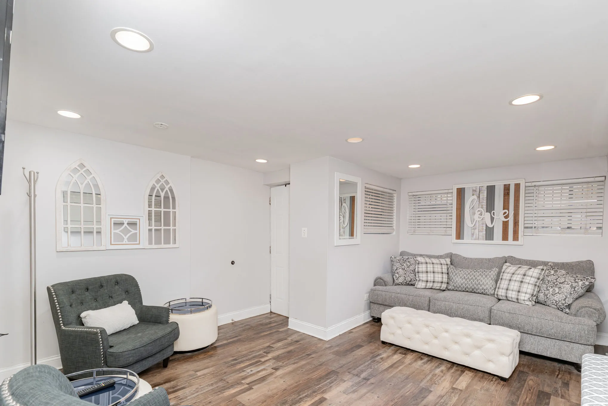 6108 S Evans Ave   60637 60637-unit#G-Chicago-IL