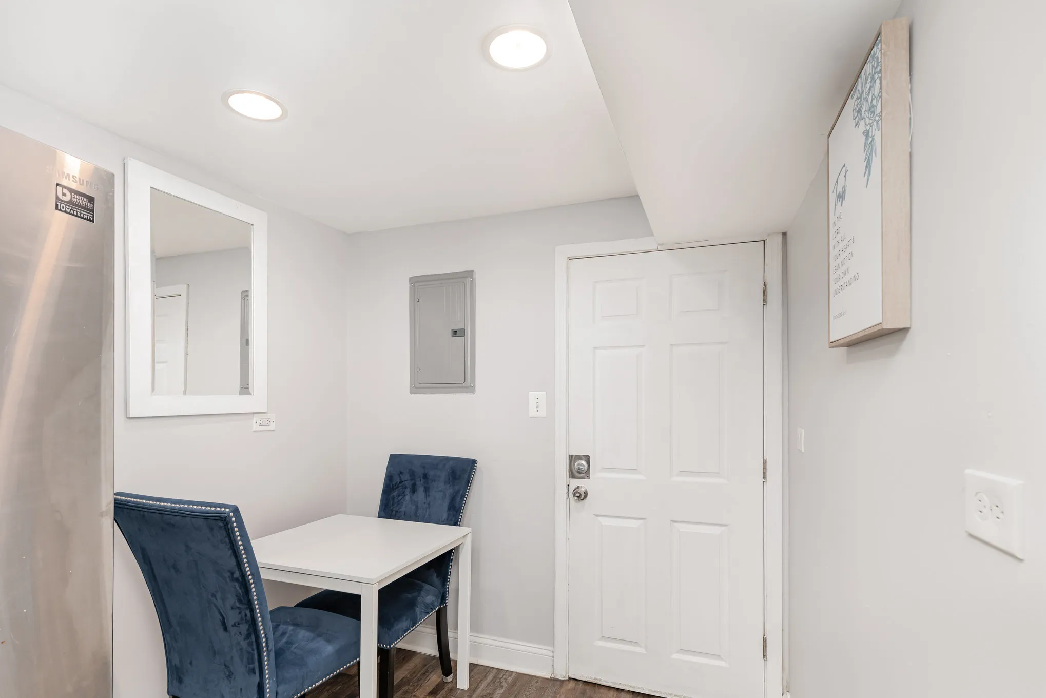 6108 S Evans Ave   60637 60637-unit#G-Chicago-IL