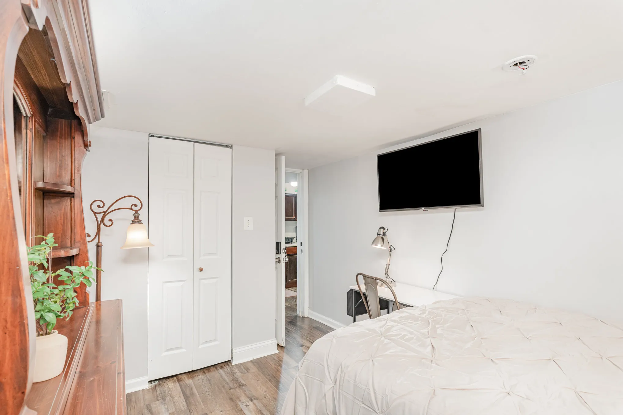 6108 S Evans Ave   60637 60637-unit#G-Chicago-IL