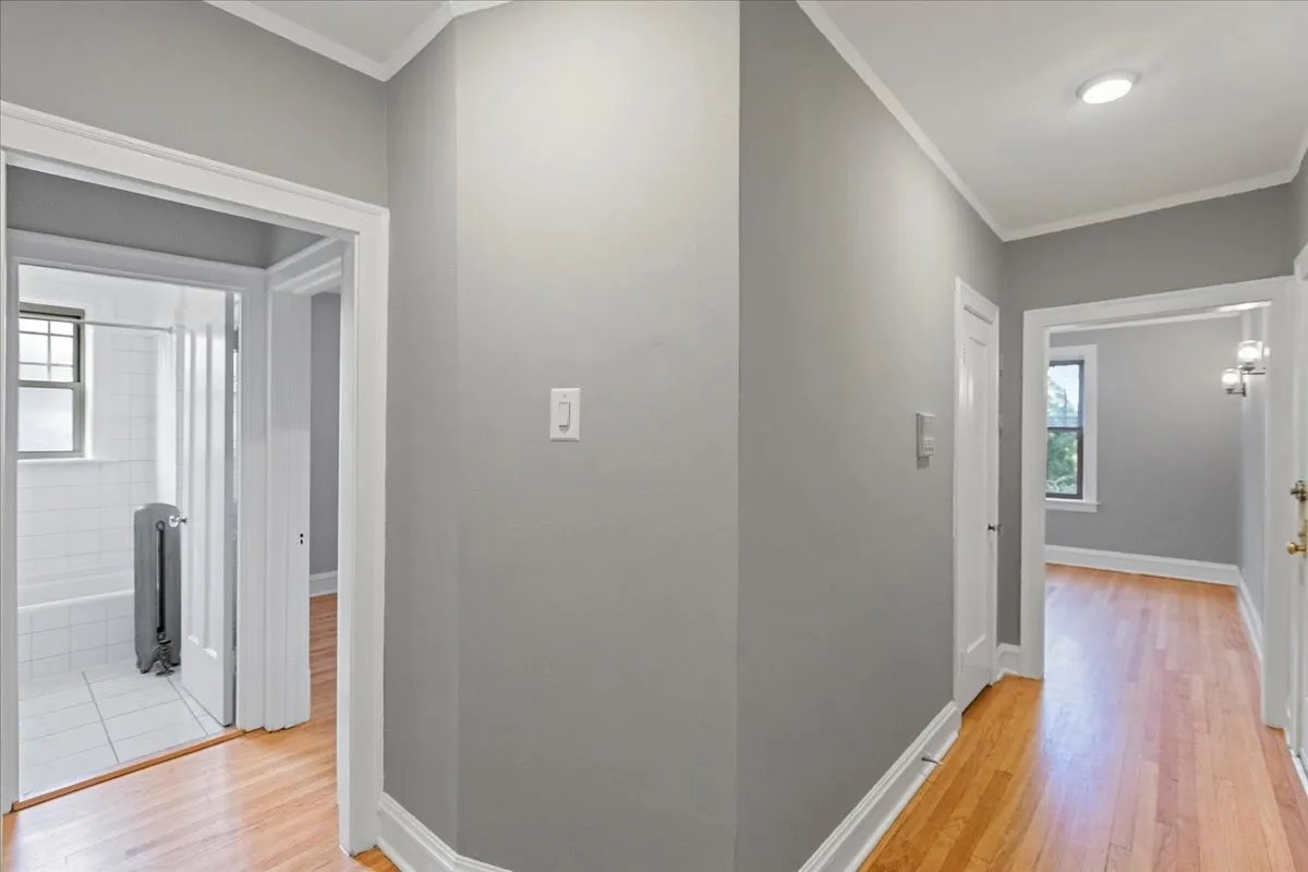1733 W. Thorndale 60660-Hermitage Andersonville Apartments-unit#1B-Chicago-IL