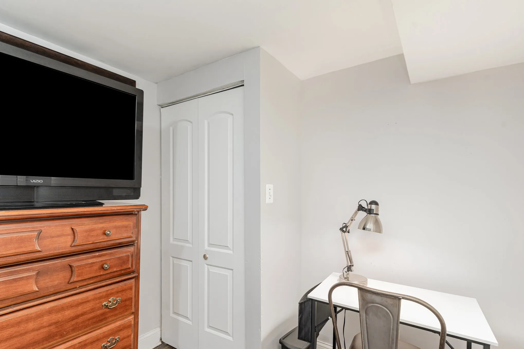 6108 S Evans Ave   60637 60637-unit#G-Chicago-IL