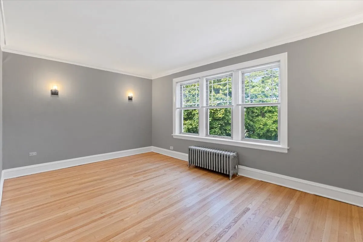 1733 W. Thorndale 60660-Hermitage Andersonville Apartments-unit#1B-Chicago-IL