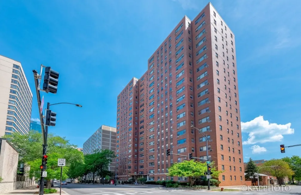 2909 N Sheridan Rd 60657 60657-unit#1807-Chicago-IL