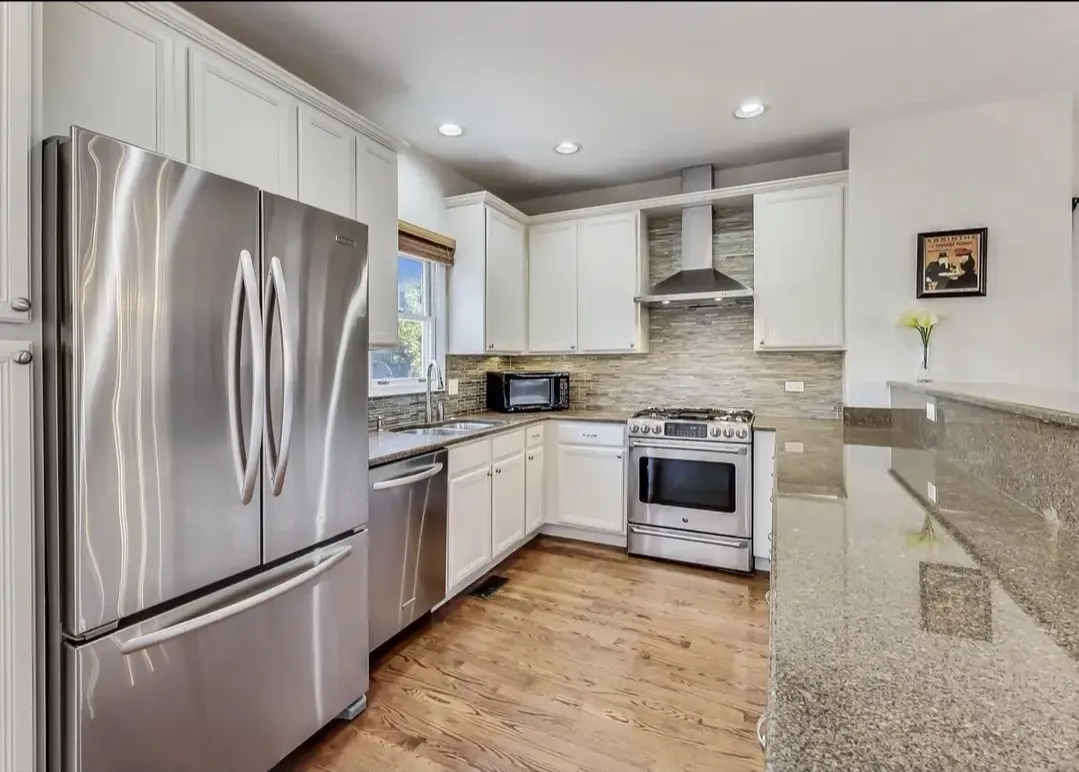 1802 W Diversey Pkwy 60614 60614-Picardy place -unit#L-Chicago-IL