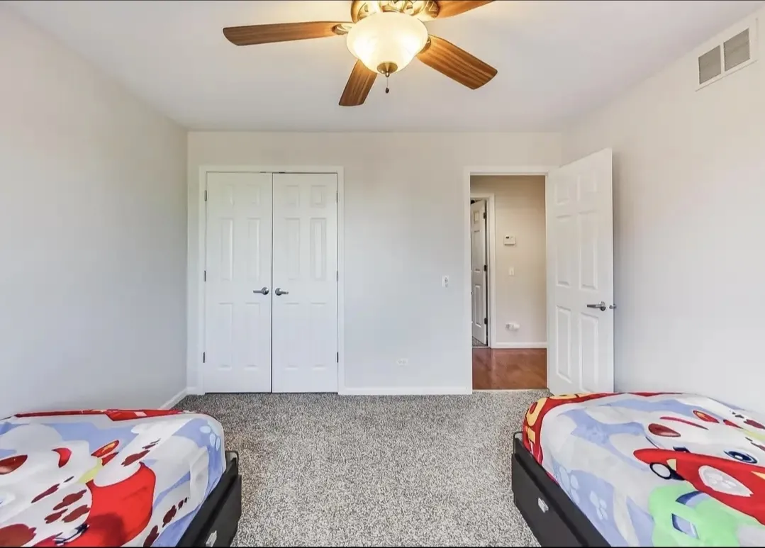 1802 W Diversey Pkwy 60614 60614-Picardy place -unit#L-Chicago-IL