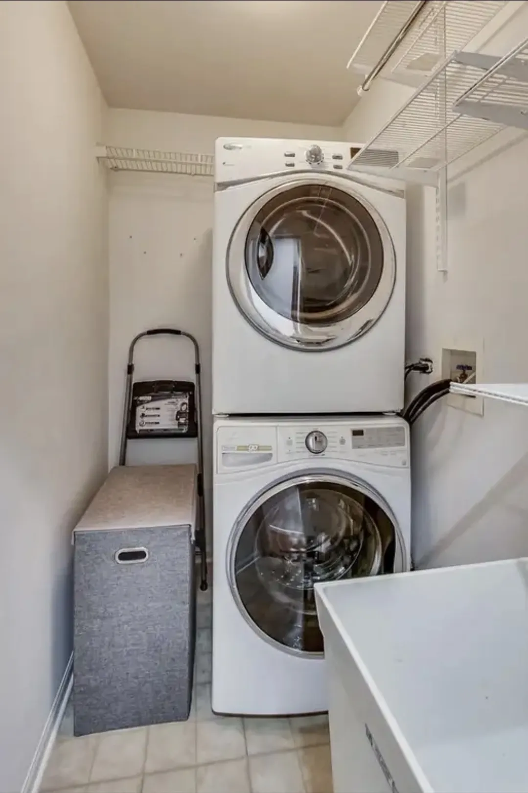 1802 W Diversey Pkwy 60614 60614-Picardy place -unit#L-Chicago-IL