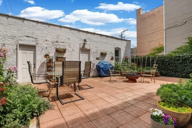 7619 N Bosworth Ave   60626 60626-unit#2-Chicago-IL