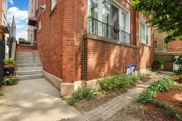 7619 N Bosworth Ave   60626 60626-unit#2-Chicago-IL