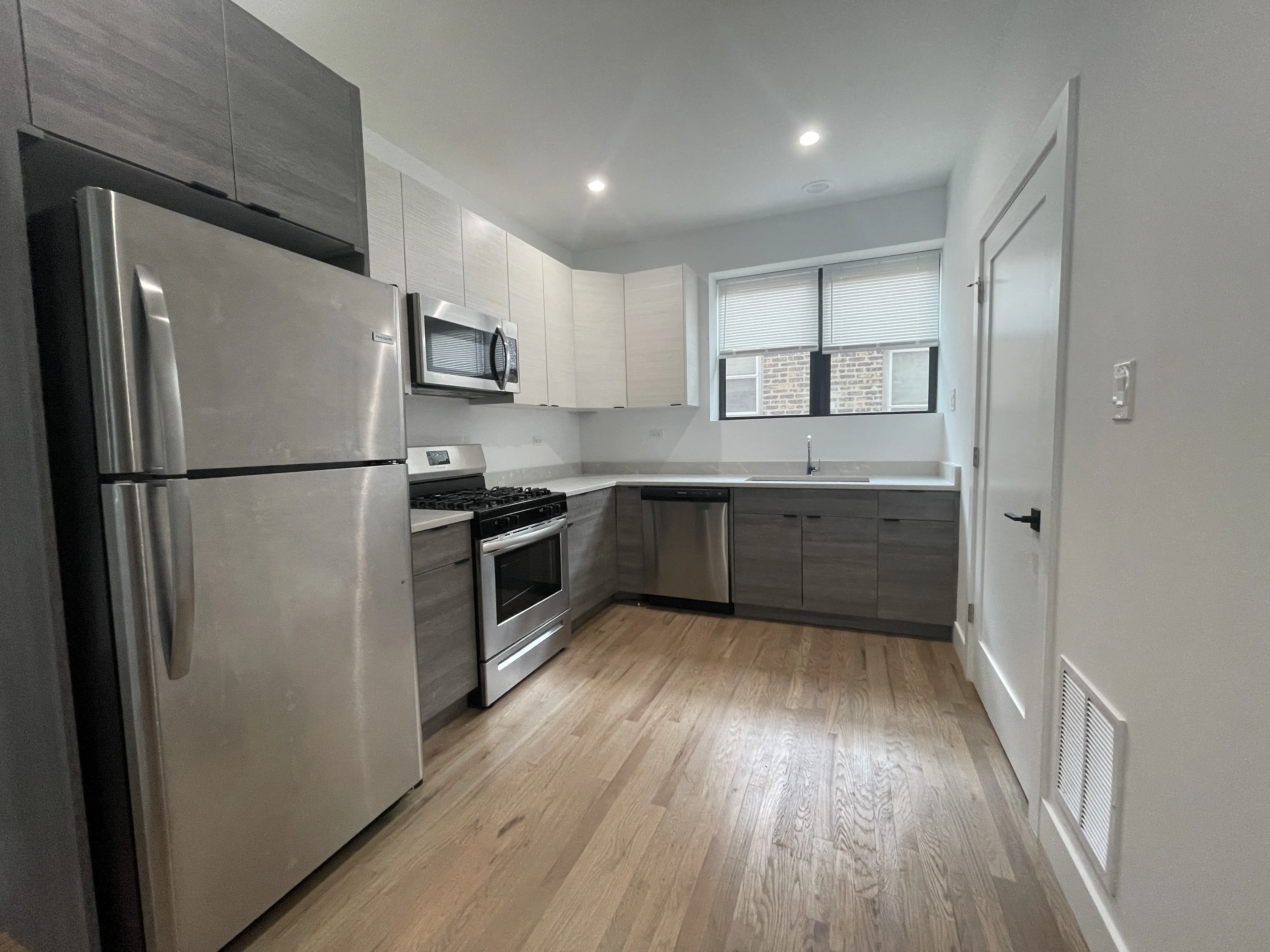 1303 S California Ave 60608 60608-unit#2E-Chicago-IL